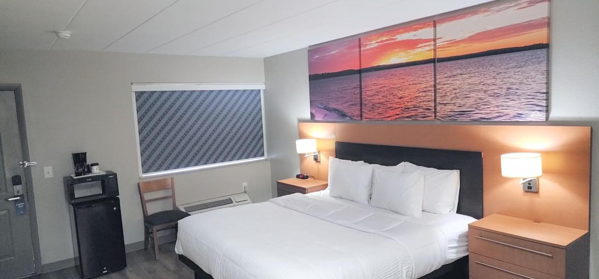 Days Inn & Suites By Wyndham Roseville/Detroit Area Exteriér fotografie